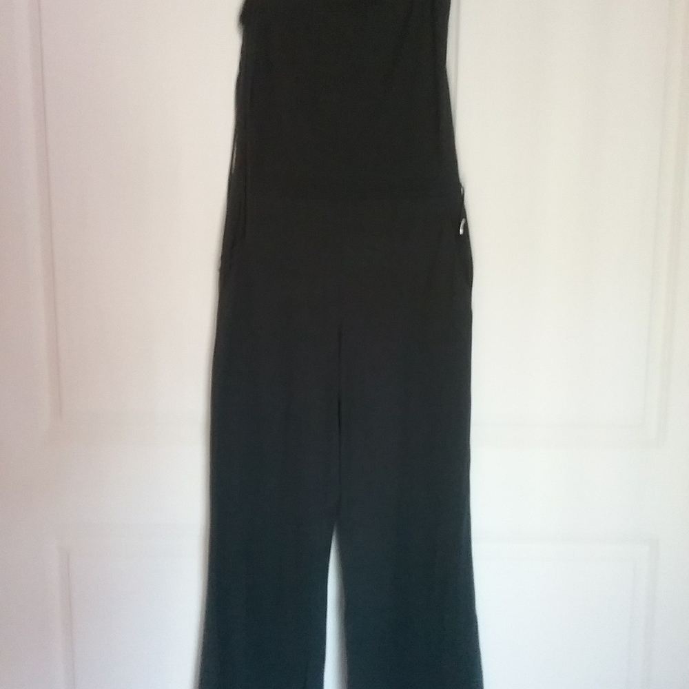Pants or jumpsuit